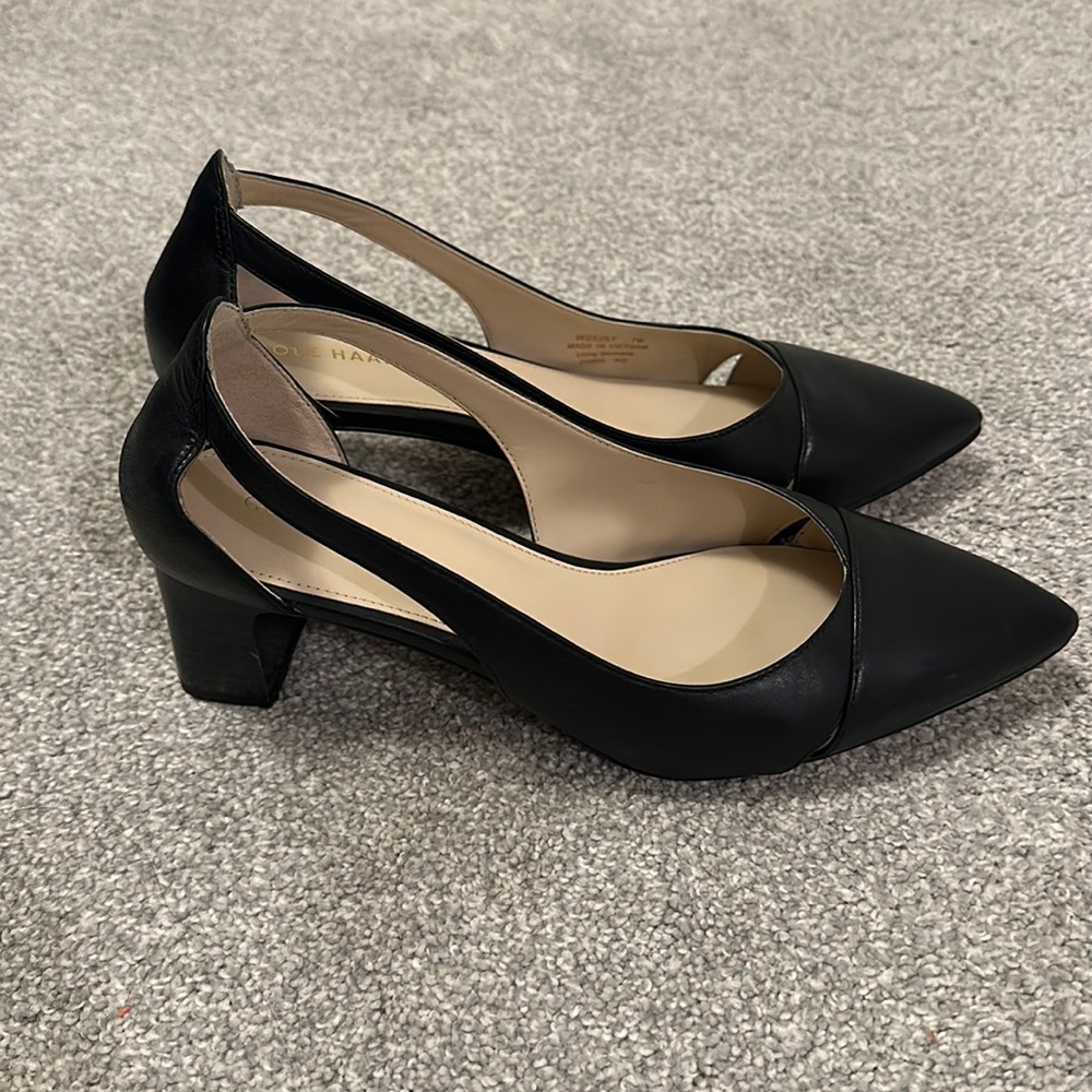 Dress shoe